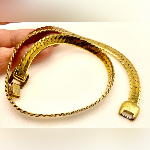 Vintage Jewelry - Vintage Signed Napier Wide Gold Tone Herringbone Chain Necklace Choker